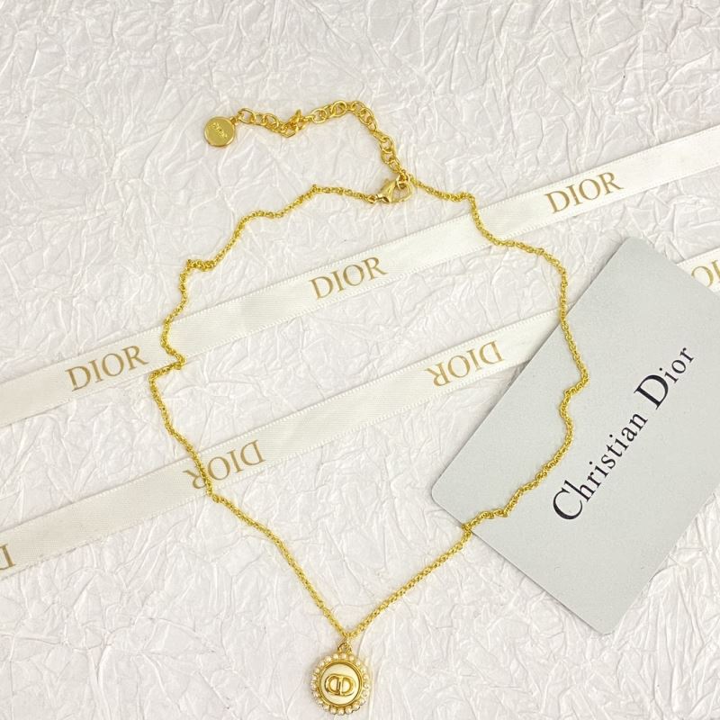 chr1st1an D10r necklaces